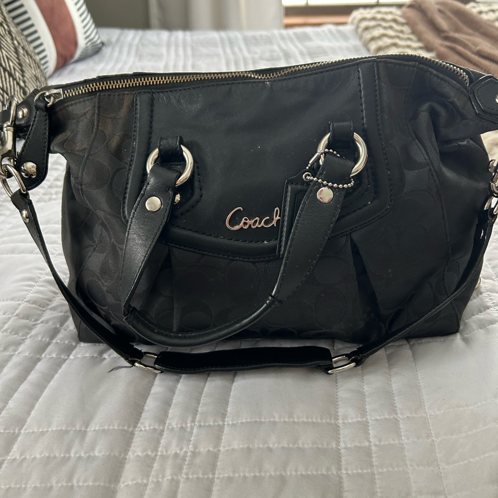 COACH Ashley signature C  black vintage Satchel bag - F19242